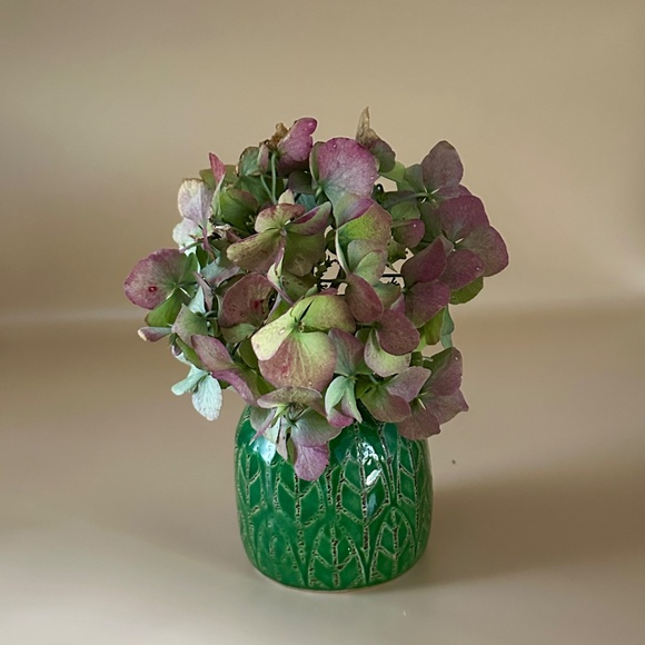 Small Green Vase and Pumpkin Decor - Picture 5 of 10